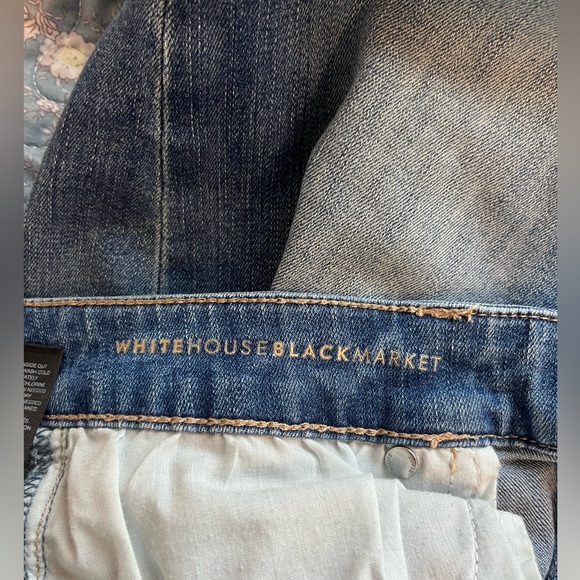 WHBM Slim Cropped Jeans - Picture 3 of 6